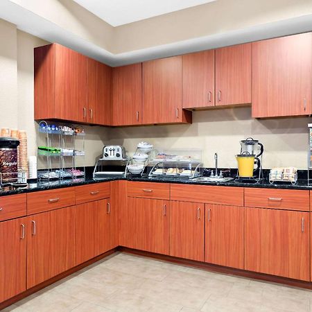 Comfort Suites Tampa Airport North Extérieur photo