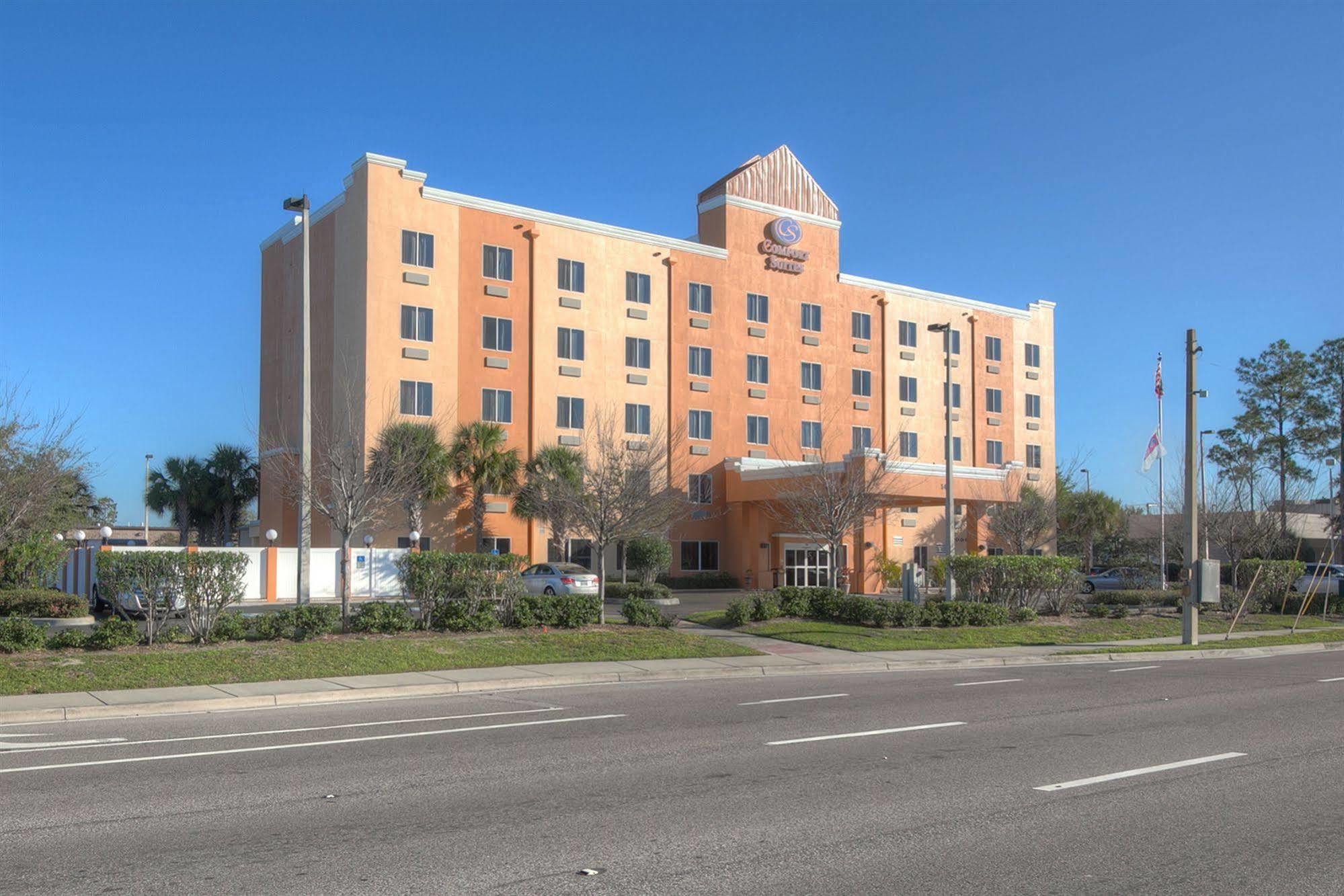 Comfort Suites Tampa Airport North Extérieur photo